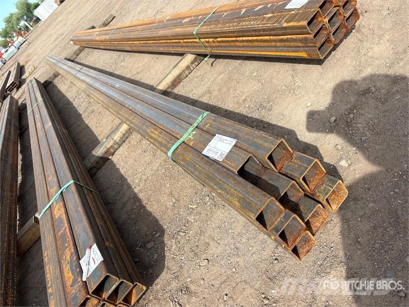  Quantity of (9)  Kit Containers Steel 2.5 in x 2.5 Sistemi za navodnjavanje