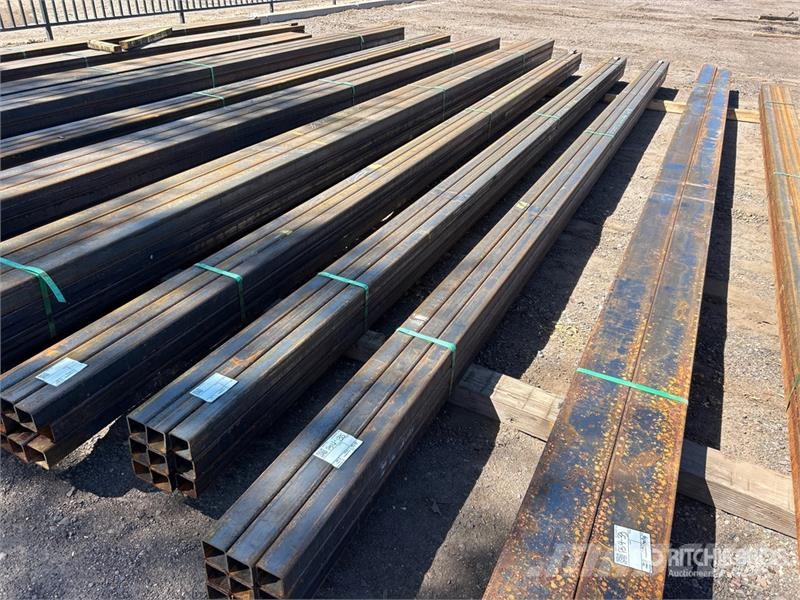 Quantity of (9) Kit Containers Steel 2.5"x2.5"x27 Системи поливу рослин