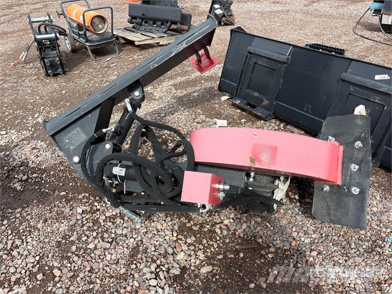 Quantity of (9) Miscellaneous Attachments Andet tilbehør