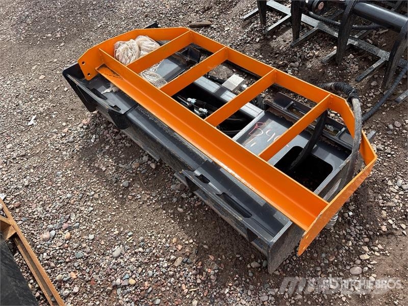  Quantity of (9) Miscellaneous Attachments Andet tilbehør