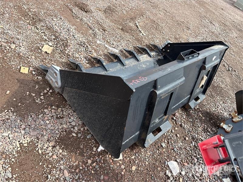  Quantity of (9) Miscellaneous Attachments Andet tilbehør