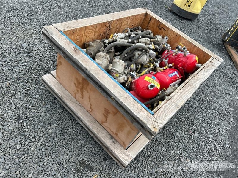 Quantity of Air Tanks And Concrete Vibrators 建筑机械-其他