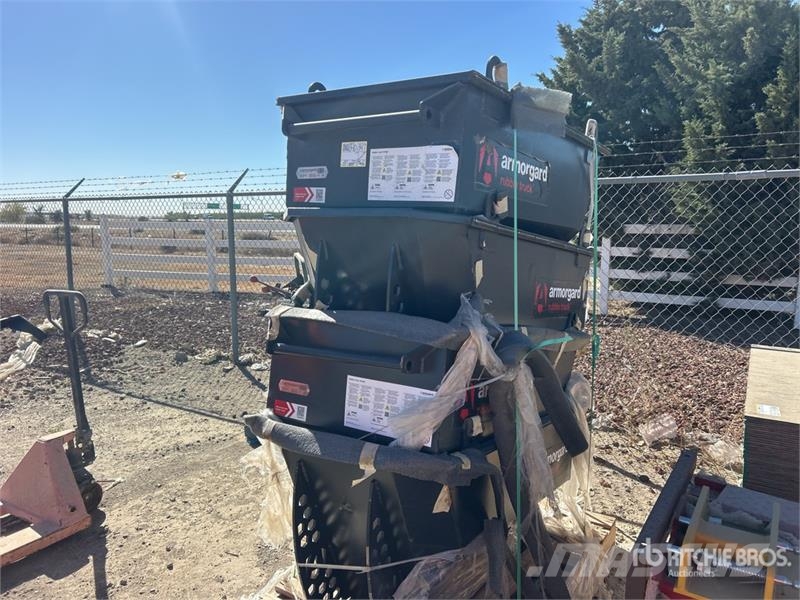 Quantity of Armor Guard Rubble Truck Wheelbarrow Outros componentes