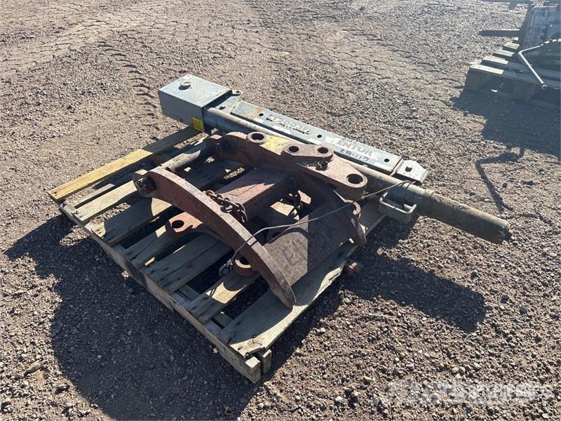  Quantity of Backhoe Attachments その他部品