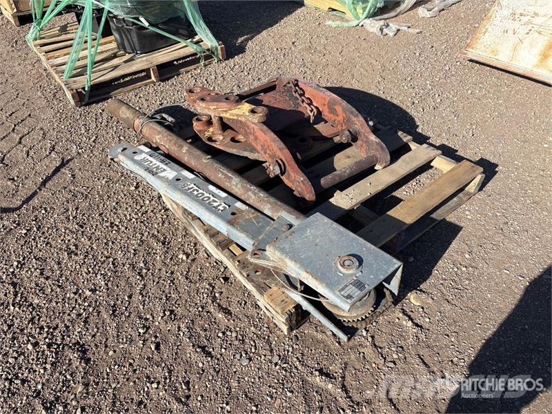 Quantity of Backhoe Attachments その他部品