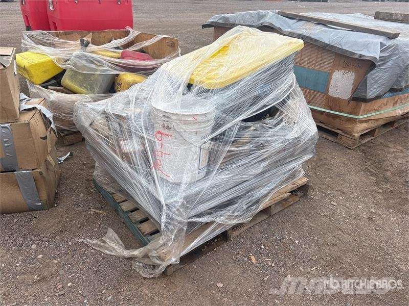 Quantity of Bolts, Nuts and Supplies Подемници, лебедки и елеватори за материали