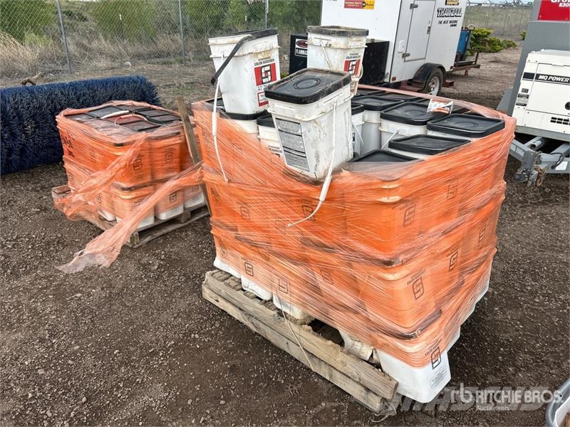 Quantity of Color Hardener Sonstige Baumaschinen