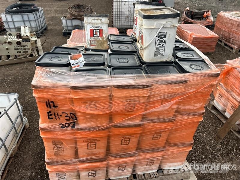 Quantity of Color Hardener Sonstige Baumaschinen
