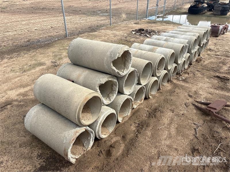 Quantity of Concrete Pipe Sections Sonstige Landmaschinen
