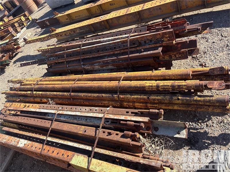  Quantity of EFCO Plate Girder Concrete Forms and H Zubehör