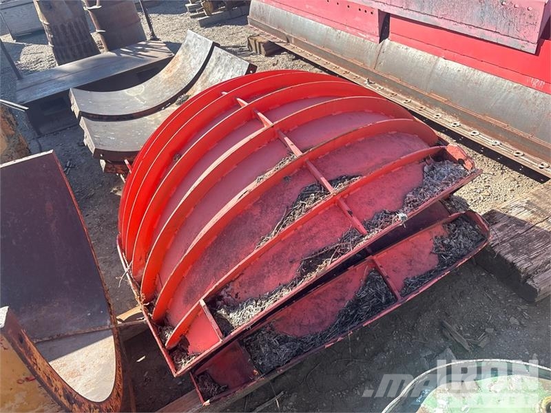 Quantity of EFCO Radius End Concrete Column Concre Acessórios de concreto
