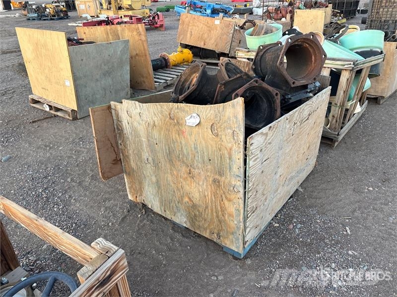 Quantity of Fittings / Pipe/ Supplies Sonstige Landmaschinen