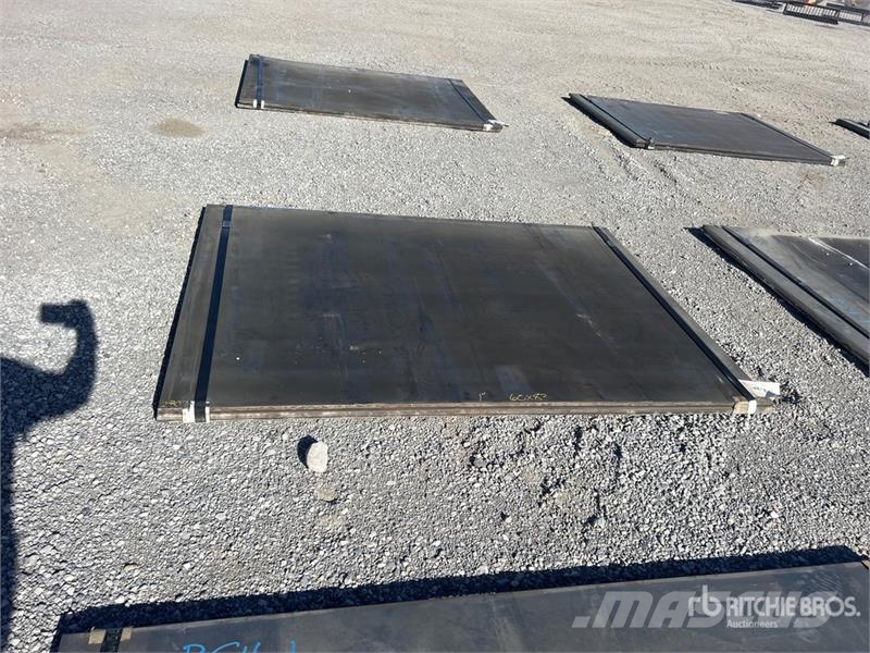 Quantity of Kit Containers Steel Plates Inne akcesoria