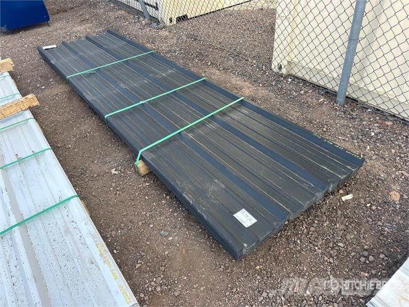 Quantity of Kit Containers Steel Panels (Unused) Wciągarki, podnośniki i windy towarowe
