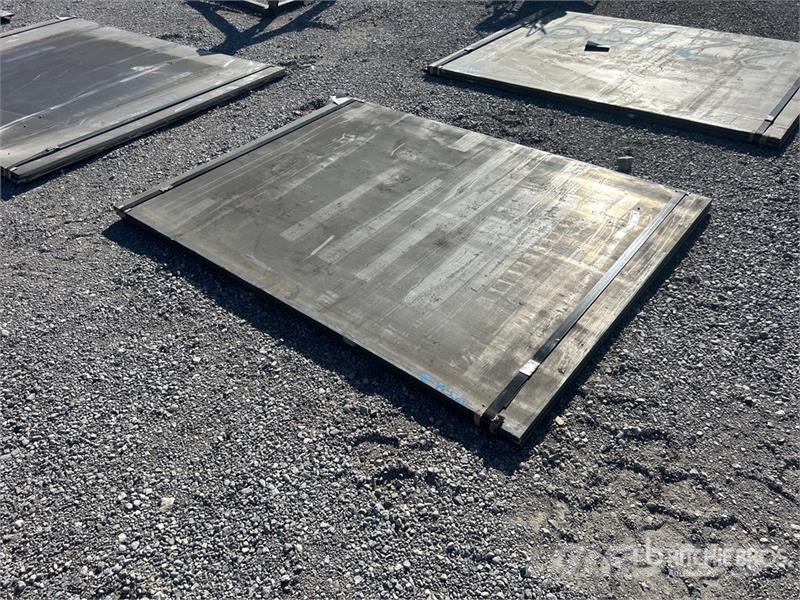 Quantity of Kit Containers Steel Plates Inne akcesoria