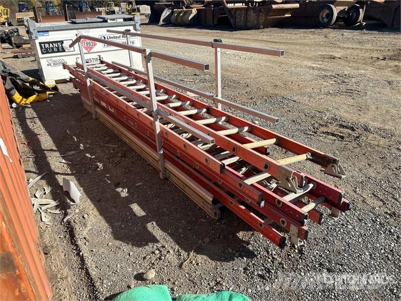  Quantity of Ladder Escadas e plataformas