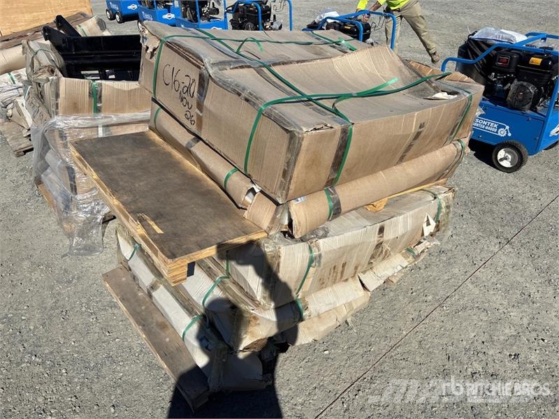  Quantity of  Machpro JYN-BOBCAT-SS-PF-45 Skid Stee Horquillas