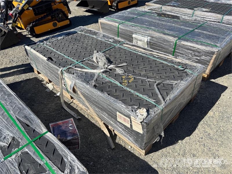  Quantity of  Machpro LHS-PAVINGBOARD-TP 86.6 in x  Rezervni delovi i oprema za bušenje