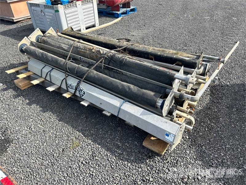 Quantity of Manual Roll Tarps Ostale kargo komponente