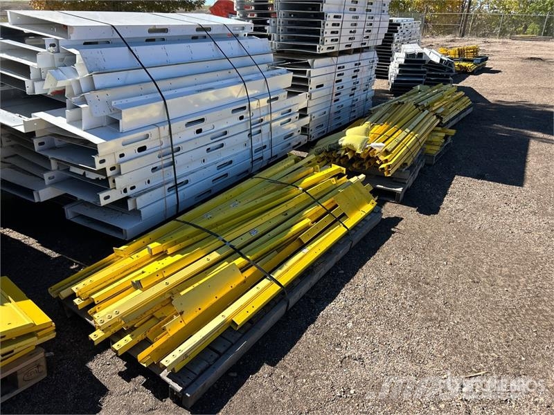  Quantity of McCain Walls and Brackets المصاعد والرافعات المادية