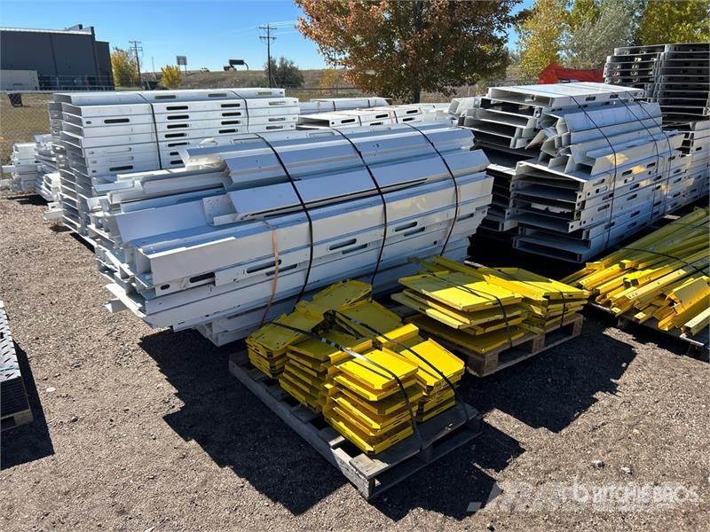  Quantity of McCain Walls and Brackets المصاعد والرافعات المادية