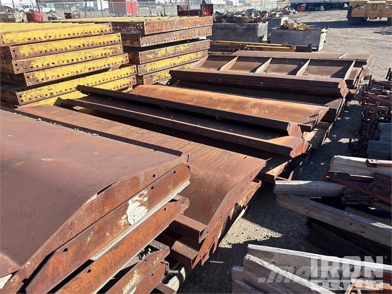 Quantity of Metal Forms Barrier Rail Concrete Form Acessórios de concreto