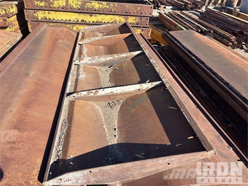 Quantity of Metal Forms Barrier Rail Concrete Form Acessórios de concreto