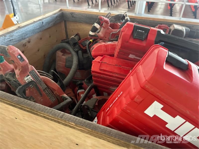 Quantity of Misc. Power Tools & Vacuums Drugi deli