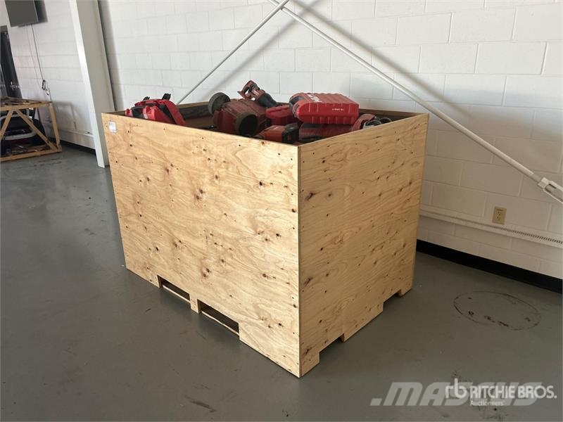 Quantity of Misc. Power Tools & Vacuums Otros componentes