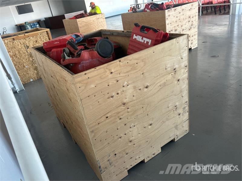 Quantity of Misc. Power Tools & Vacuums Otros componentes