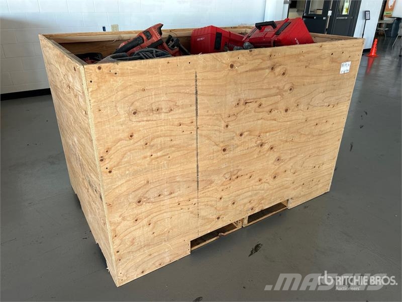 Quantity of Misc. Power Tools & Vacuums Otros componentes