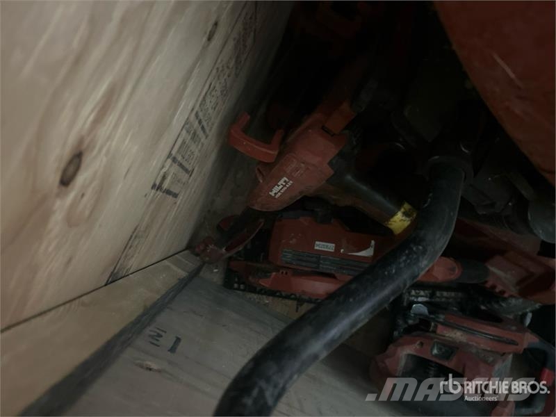 Quantity of Misc. Power Tools & Vacuums Otros componentes