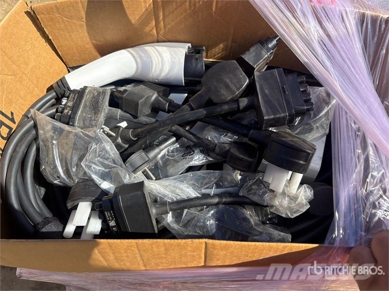  Quantity of Miscellaneous Parts Otros componentes
