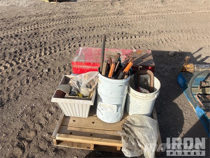Quantity of Miscellaneous jackhammer Bits and spad Outros componentes