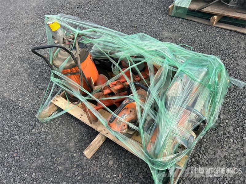 Quantity of Miscellaneous Tools, Concrete Saws, Pn Andre komponenter