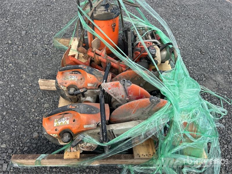Quantity of Miscellaneous Tools, Concrete Saws, Pn Andre komponenter
