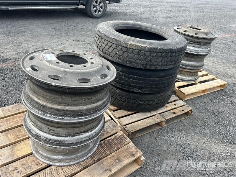 Quantity of Mixed Tires Gumiabroncsok, kerekek és felnik