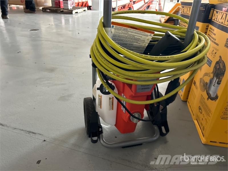 Quantity of Pressure Washers, Sheetrock Jack, Indu Diger parçalar