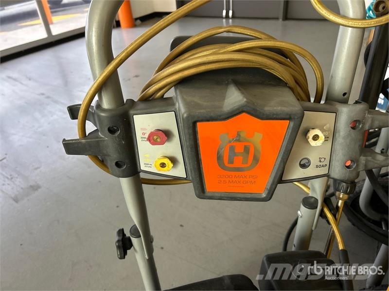 Quantity of Pressure Washers, Sheetrock Jack, Indu Diger parçalar