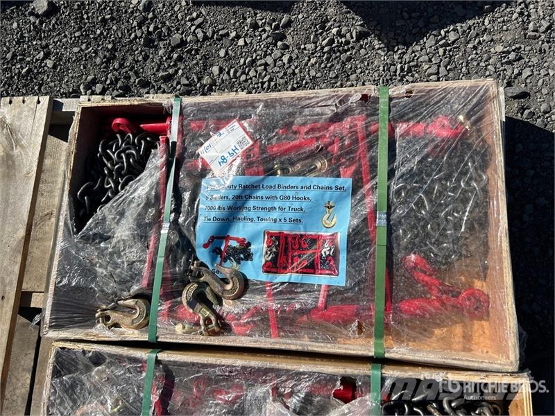  Quantity of Ratchet Load Binders and 20 ft Chains  مكونات أخرى