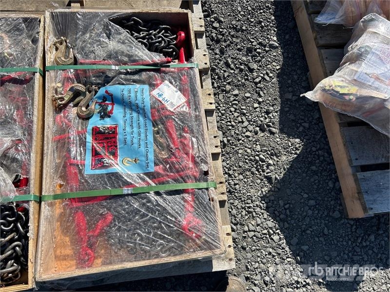  Quantity of Ratchet Load Binders and 20 ft Chains  مكونات أخرى