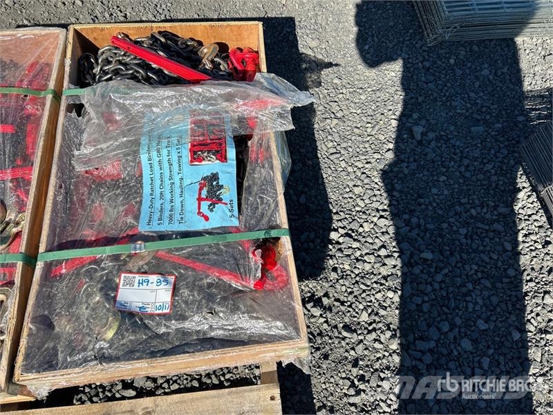  Quantity of Ratchet Load Binders and 20 ft Chains  مكونات أخرى