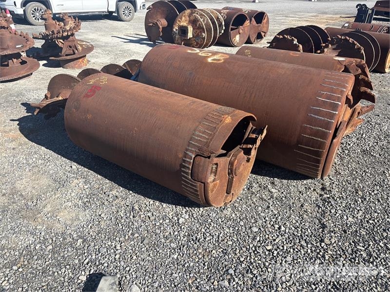 Quantity of Rock Auger Attachments Oprema za vrtanje nafte in plina