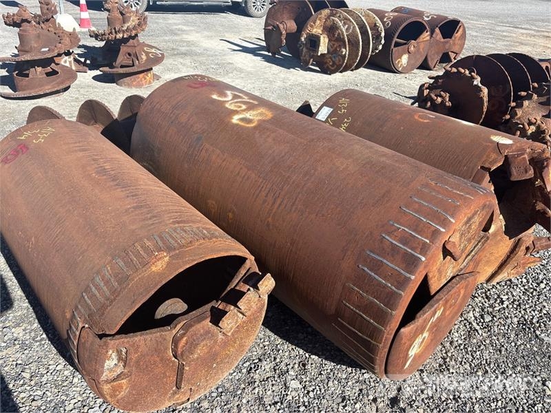 Quantity of Rock Auger Attachments Oprema za vrtanje nafte in plina
