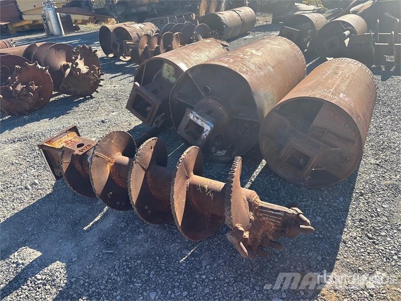Quantity of Rock Auger Attachments Oprema za vrtanje nafte in plina