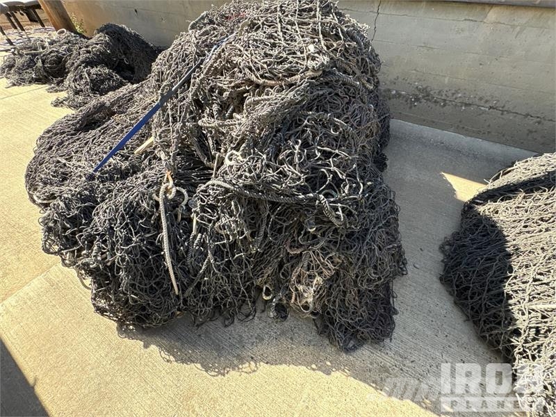  Quantity of Sinco Debris Nets - approximately 20,0 Talhas, guinchos e elevadores de materiais