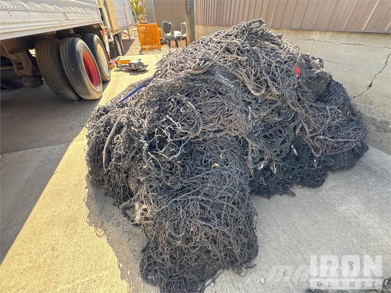  Quantity of Sinco Debris Nets - approximately 20,0 Talhas, guinchos e elevadores de materiais