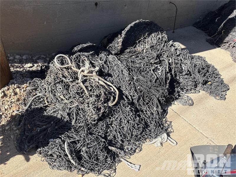  Quantity of Sinco Debris Nets - approximately 20,0 Talhas, guinchos e elevadores de materiais