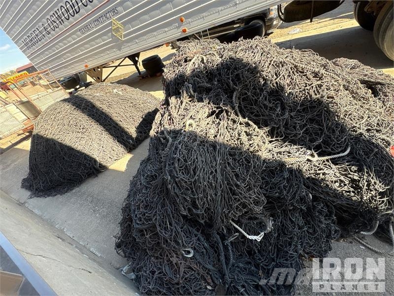  Quantity of Sinco Debris Nets - approximately 20,0 Talhas, guinchos e elevadores de materiais