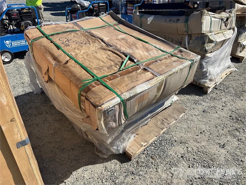Quantity of Skid Steer Forks (Unused) Garfos